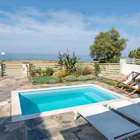 Sea And Sun Luxury Pools' Villas Chorefton Exterior photo
