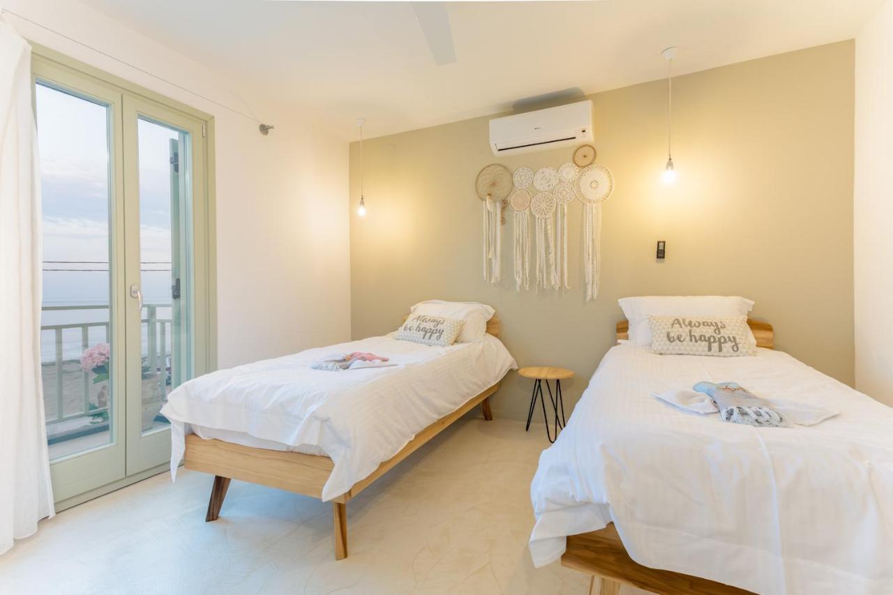 Sea And Sun Luxury Pools' חורפטו