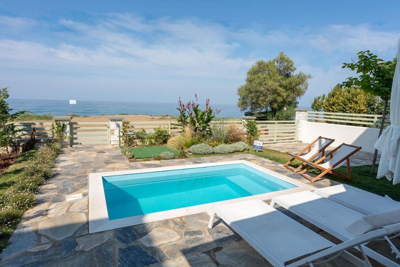 Sea And Sun Luxury Pools' וילה *